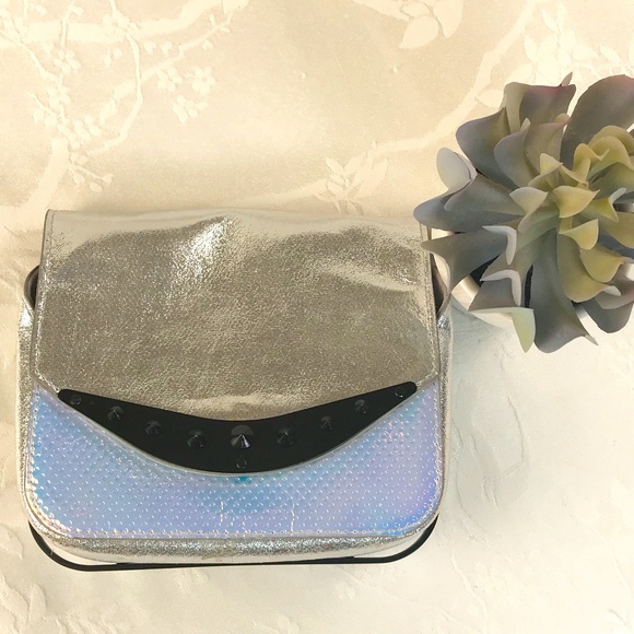 NWOT Circus Sam Edelman Metallic Silver Purse/Black Chain Crossbody Strap/Clutch - Picture 1 of 14